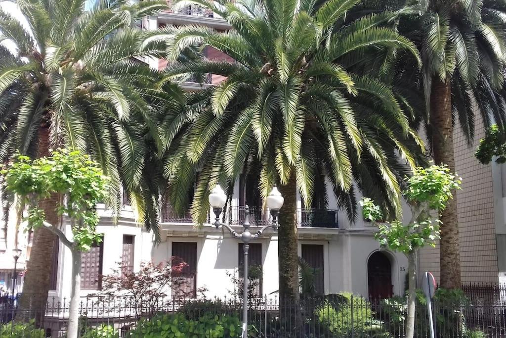 Coqueto Apartamento Frente Al Guggenheim بلباو المظهر الخارجي الصورة